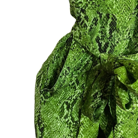 L'Agence Jaelyn Camisole Jumpsuit Silk Green Snakeskin Cropped Wide Leg 2 - Picture 4 of 15